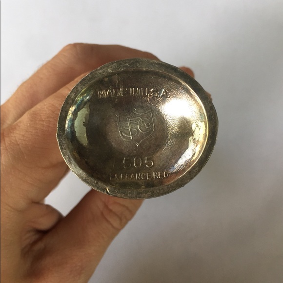 Vintage Salt and Pepper Shakers - Picture 2 of 2